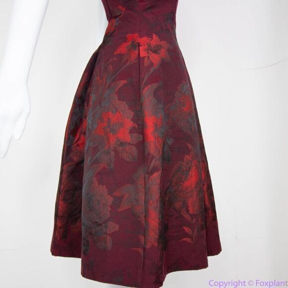 NEW White House Black Market Red Floral-Jacquard‎ Fit-And-Flare Dress - Picture 11 of 16